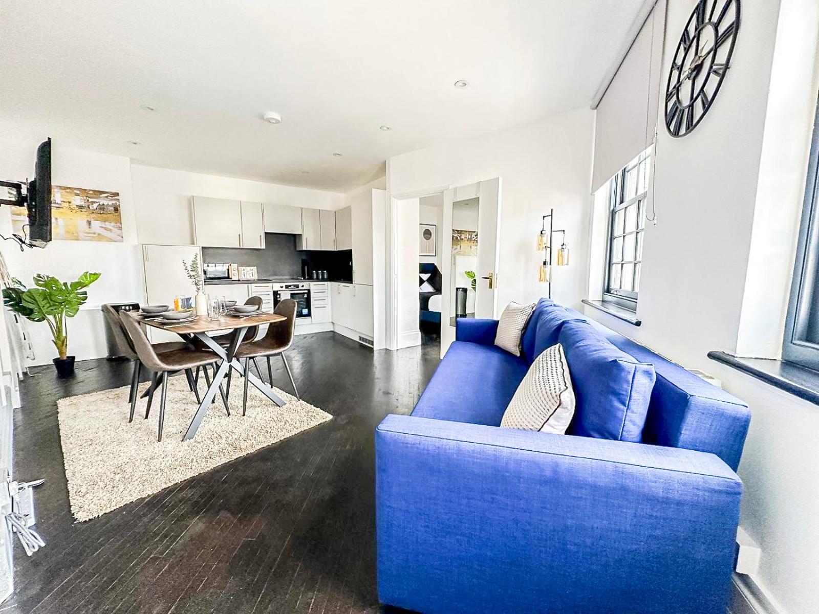 1-Bedroom Apartments In Shoreditch, Old Street, Hoxton Londen Buitenkant foto
